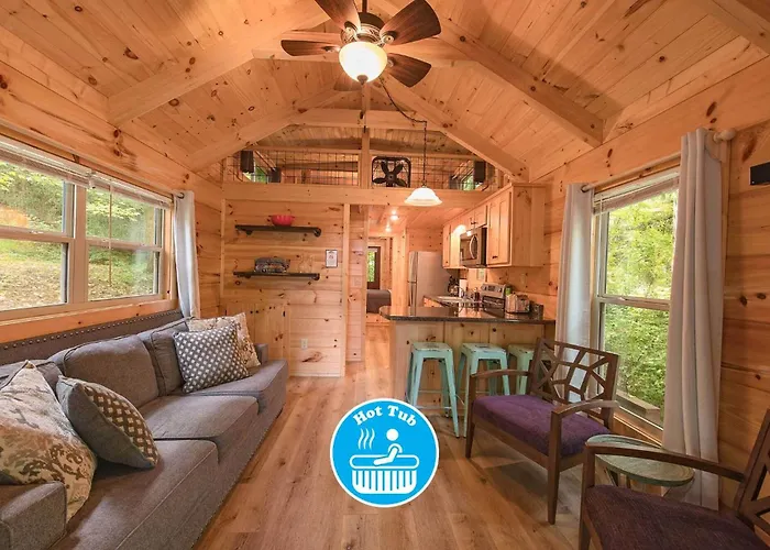 Apollonie Cabin Lookout Mountain Hot Tub