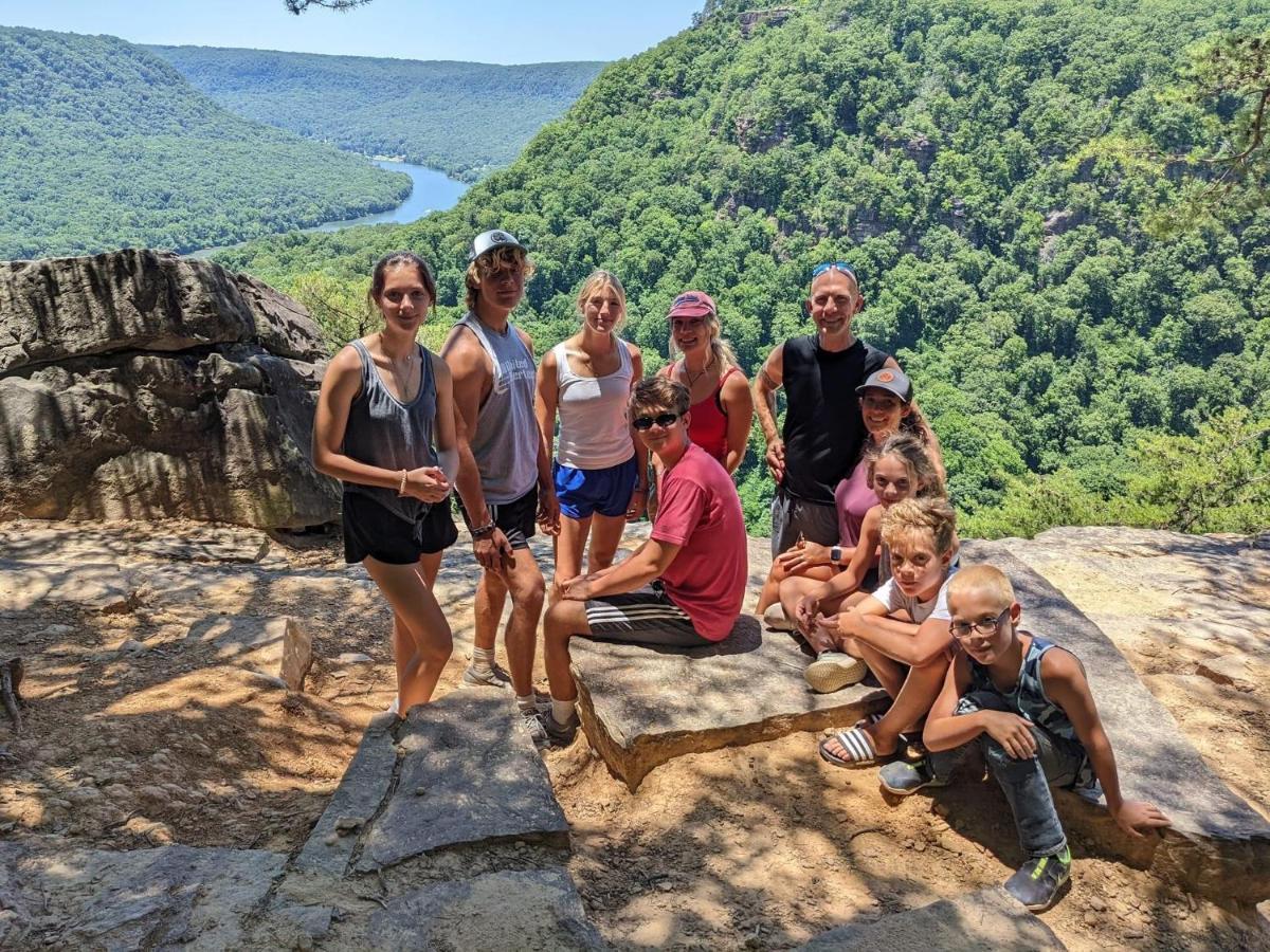 Apollonie Lookout Mountain Hot Tub Holiday home *