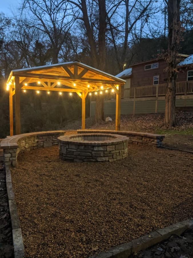 Apollonie Lookout Mountain Hot Tub