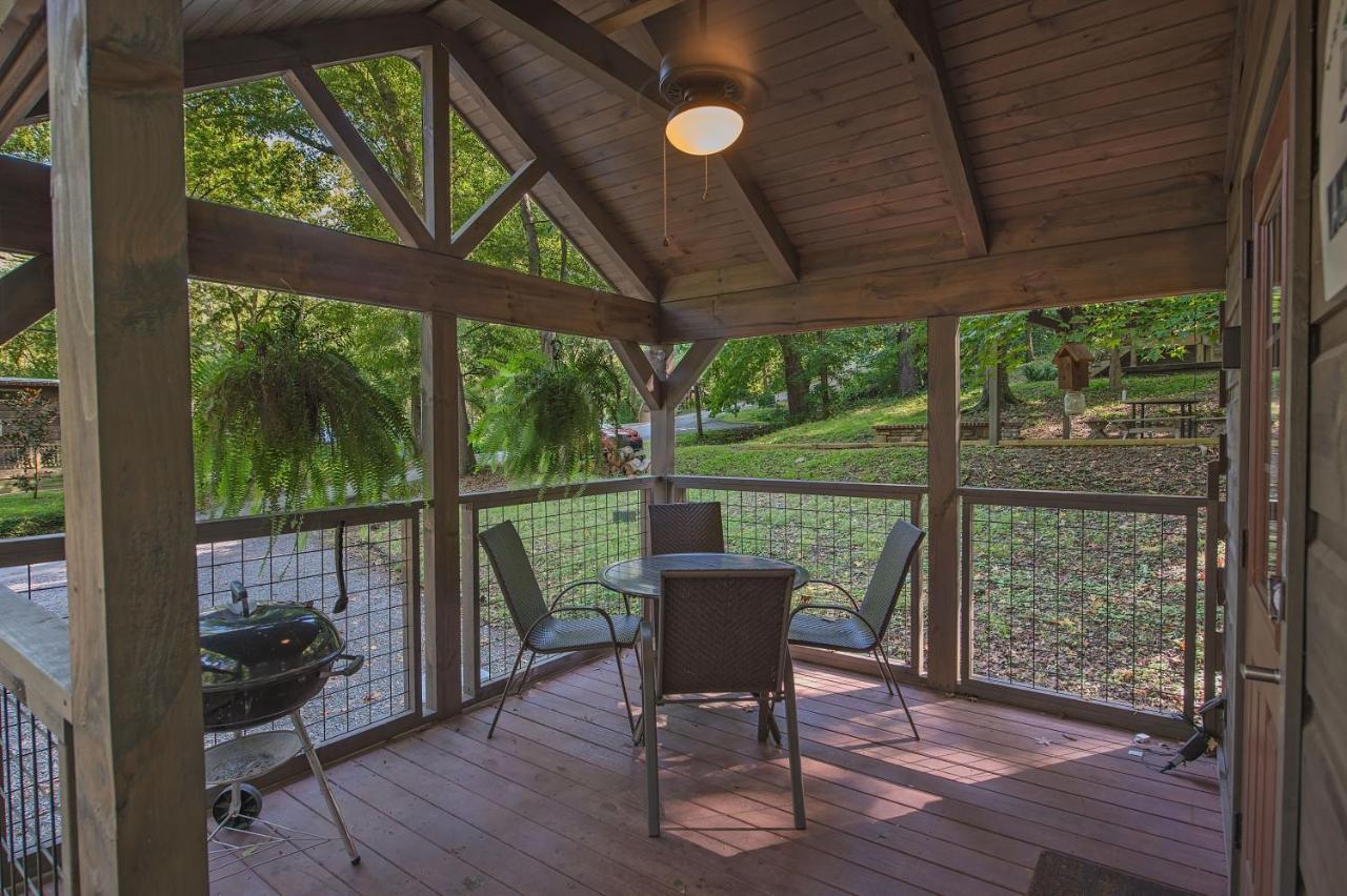 Apollonie Lookout Mountain Hot Tub Holiday home