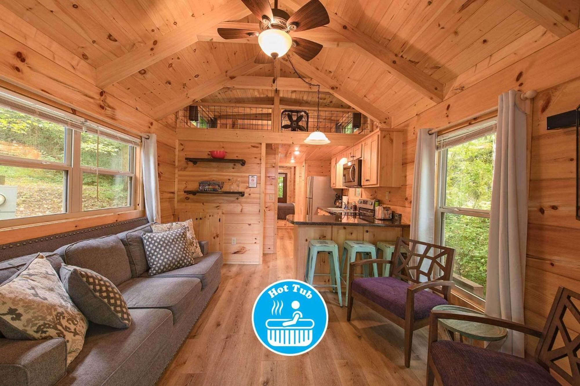 Apollonie Lookout Mountain Hot Tub Holiday home *